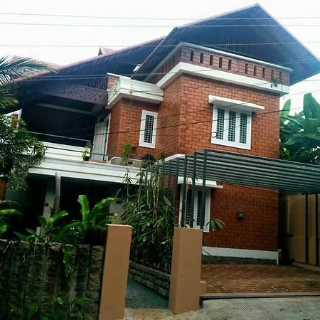 트리반드룸 Harmony Nest, Akkulam 빌라 외부 사진